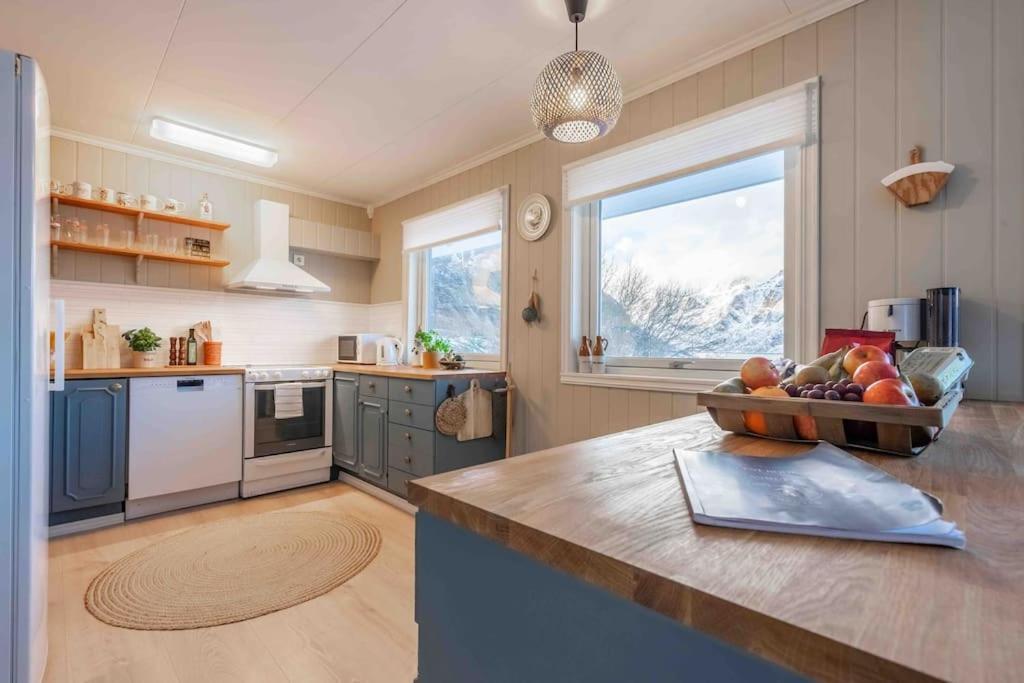 Sundet Lofoten Holiday House Βίλα Sund  Εξωτερικό φωτογραφία